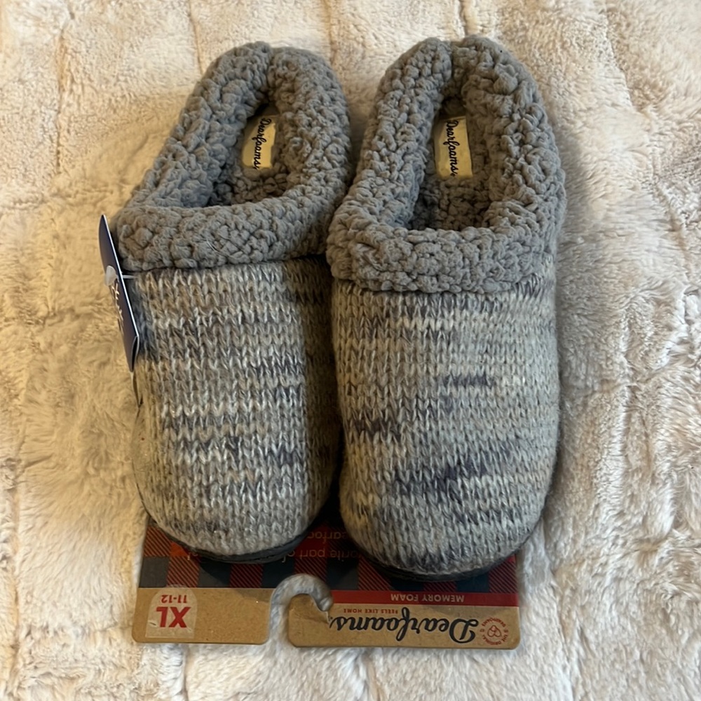 Memory foam slippers